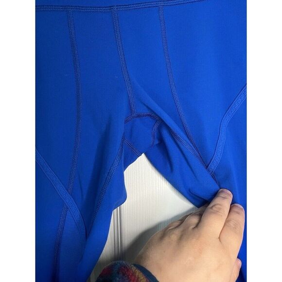 Lululemon Baroque Blue Roll Out Crop Legging Size 6 - Picture 4 of 7